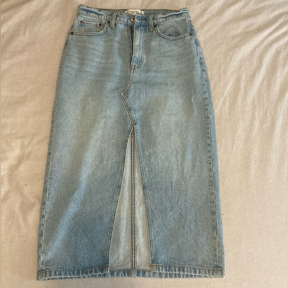 Abercrombie & Fitch Light Wash Denim Midi Skirt with Front Slit